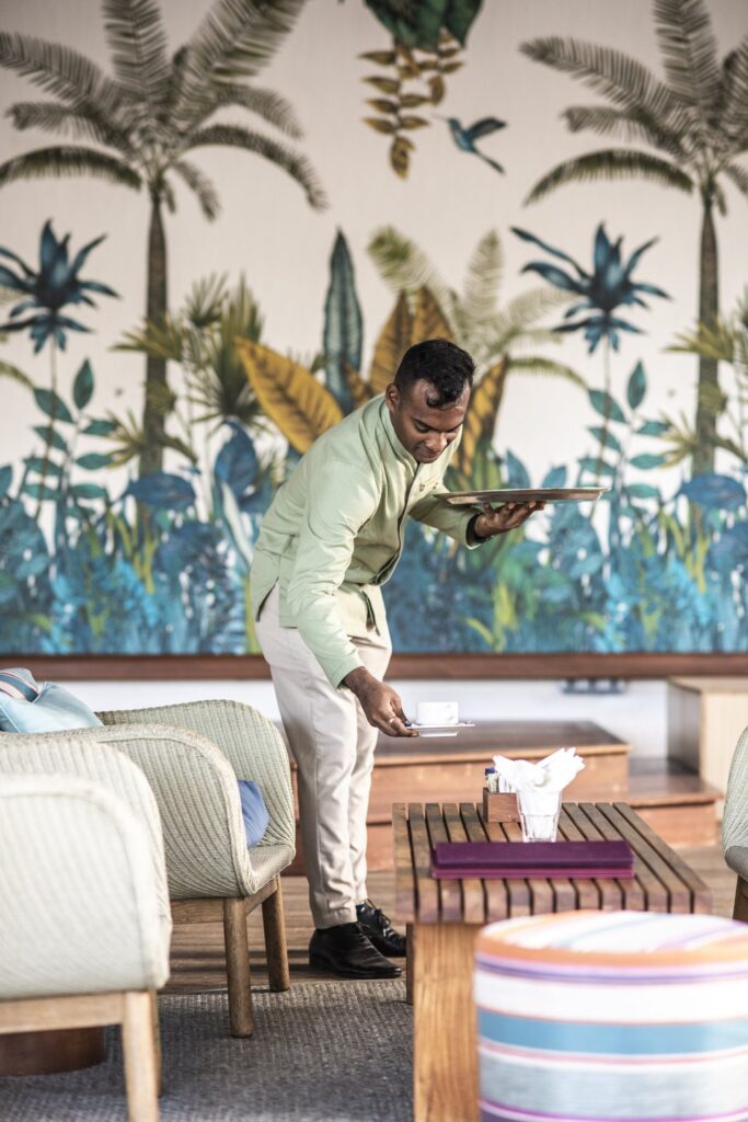 TAB Beachcomber Golf Resort & Spa - L'Oasis Bar 2