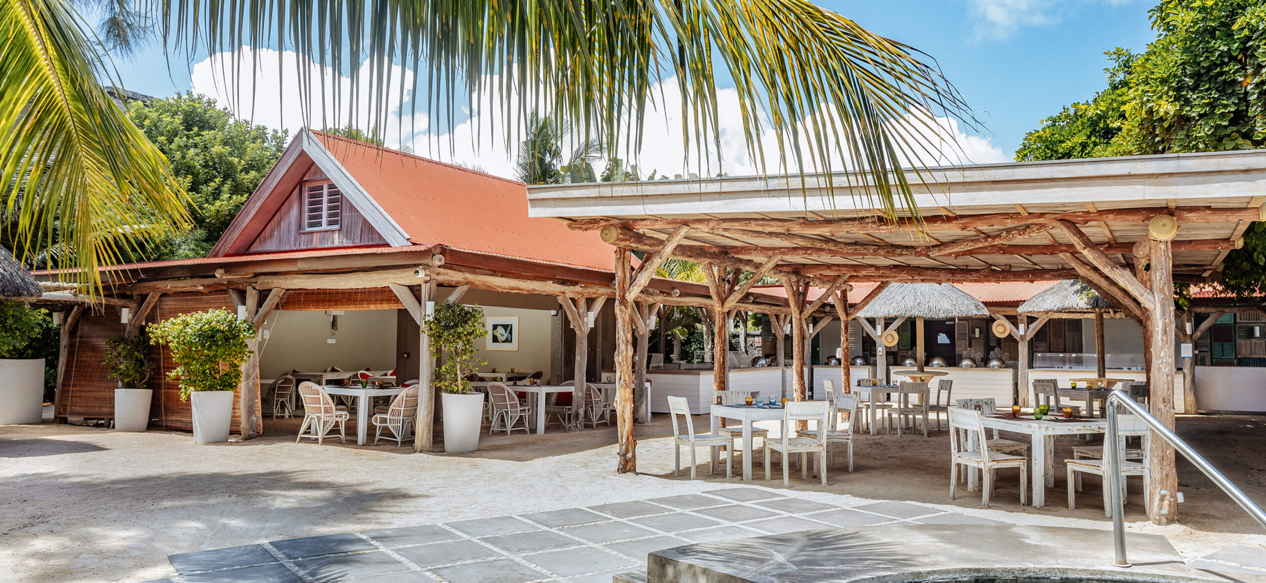 ZA_Lor disab restaurant-Grande.jpg